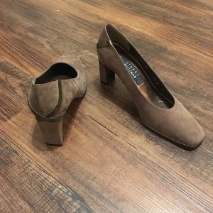 Stuart Weitzman Gray Suede Heels!